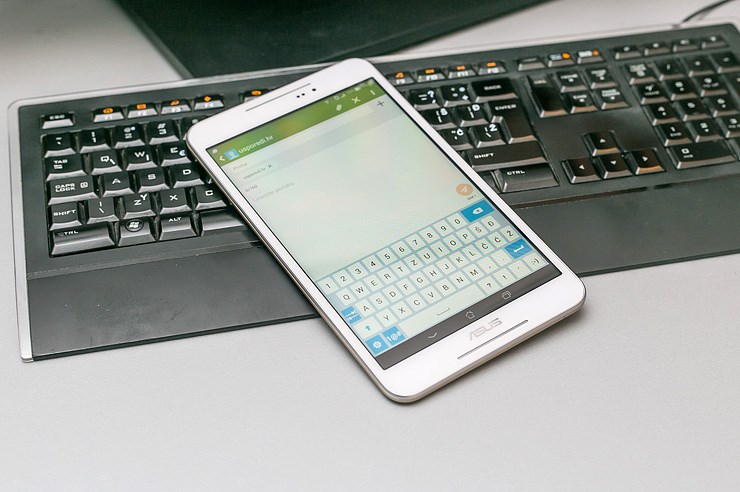 Asus Fonepad 8 (14).jpg